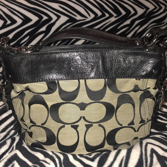 Coach - Signature Duffle Handbag - Picture 4 of 7